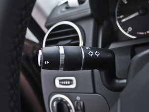 2013Ĵ 3.0L V6 SD  п؅^(q)