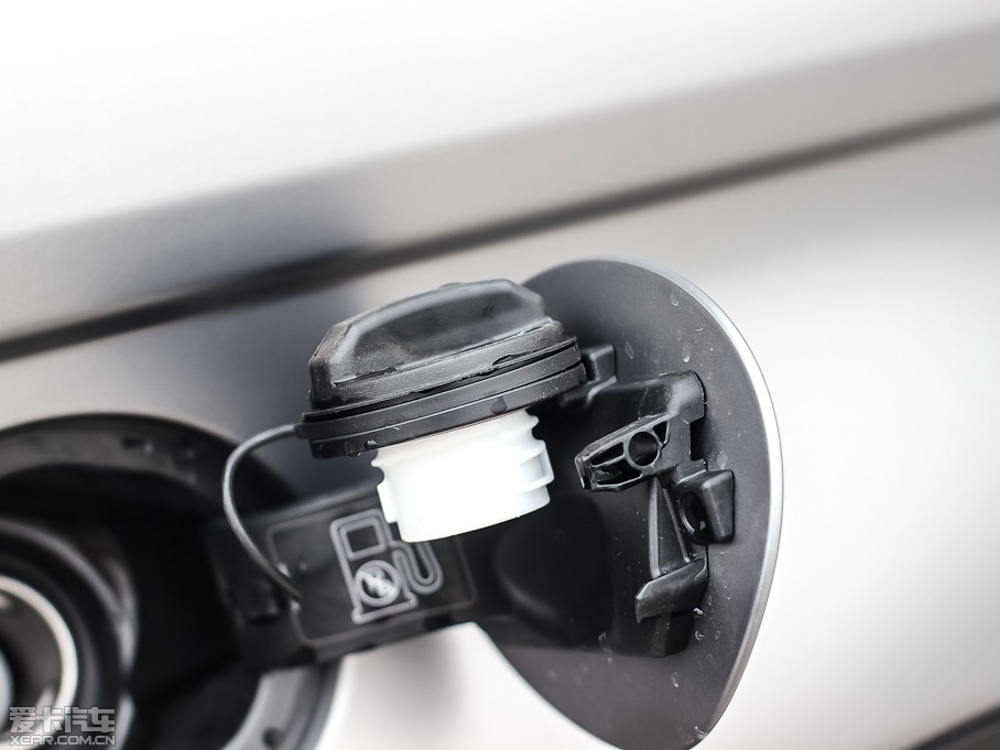 2013��٘O��(�M��) 2.0T 3�T�S������������