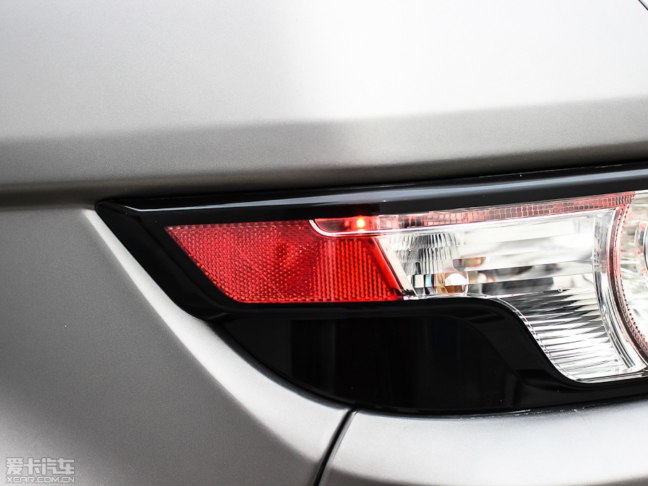 2013��٘O��(�M(j��n)��) 2.0T 3�T�S������������