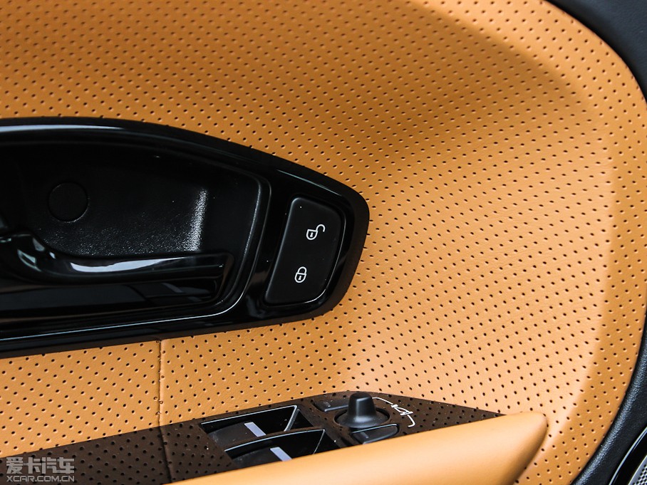 2013��٘O��(�M(j��n)��) 2.0T 3�T�S������������