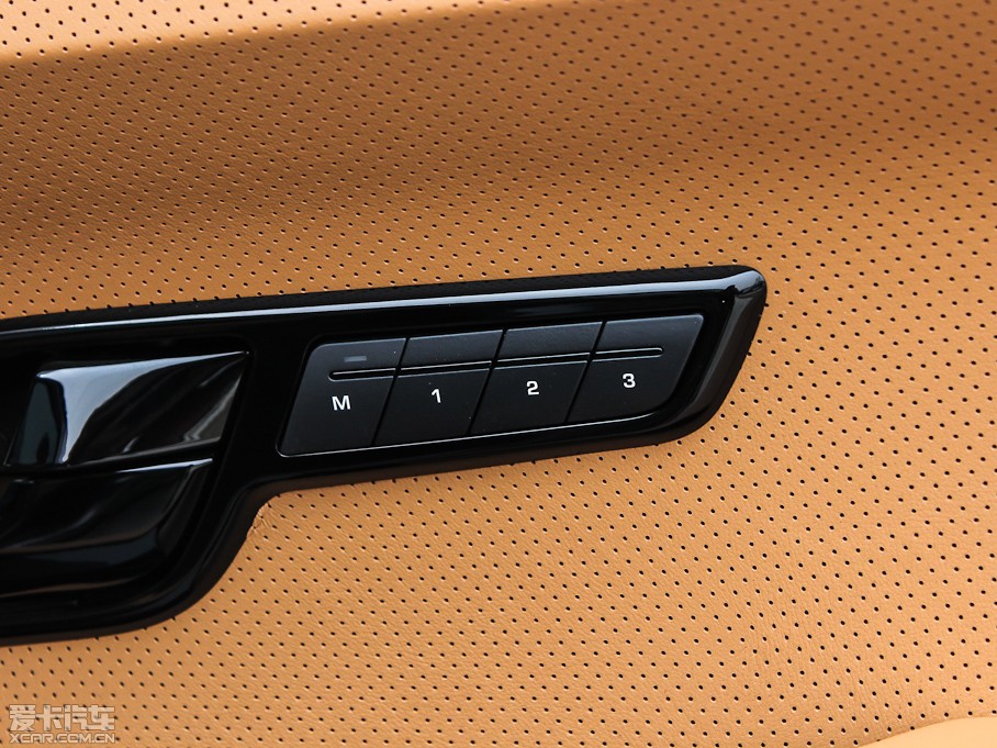 2013��٘O��(�M(j��n)��) 2.0T 3�T�S������������