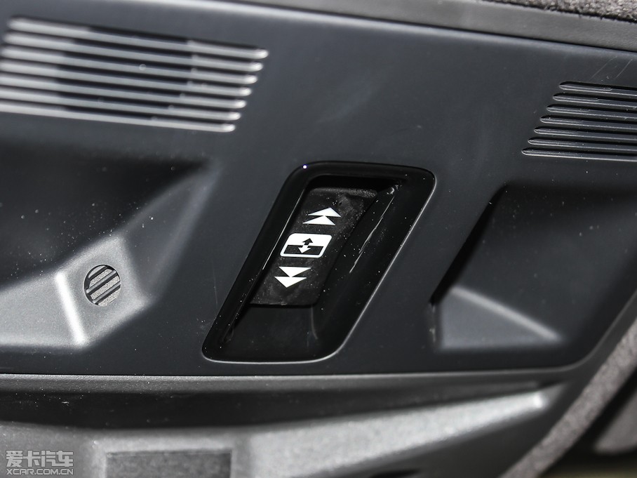 2013��٘O��(�M(j��n)��) 2.0T 3�T�S������������