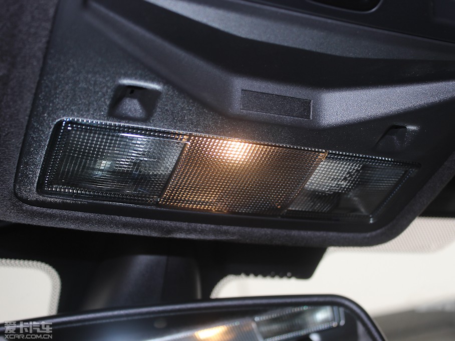 2013��٘O��(�M(j��n)��) 2.0T 3�T�S������������