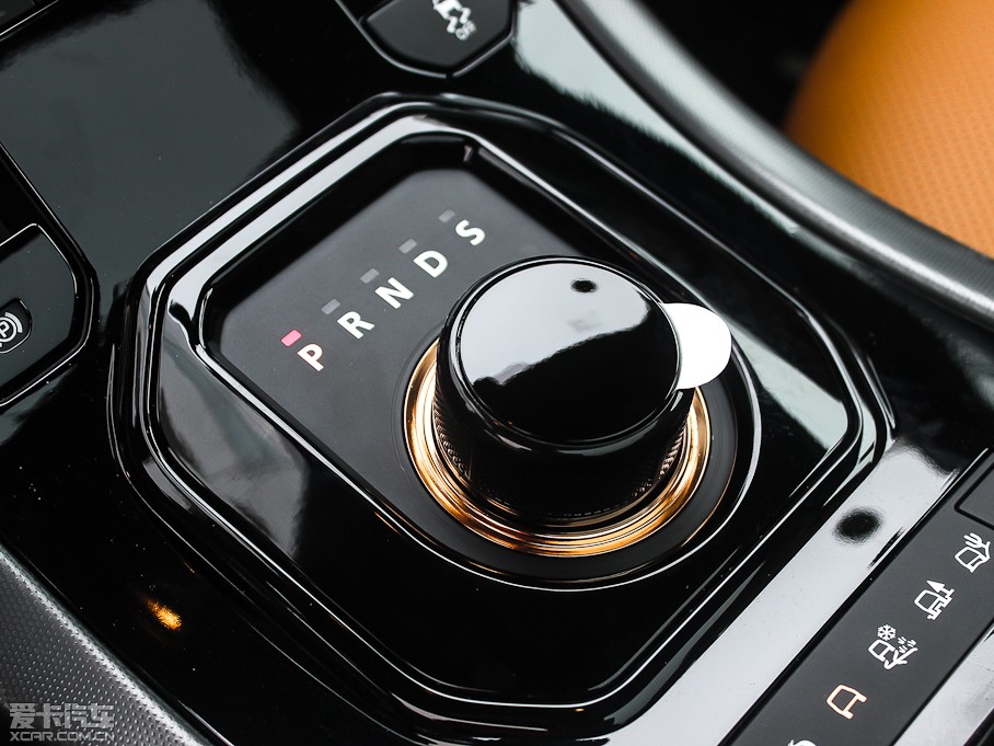 2013��٘O��(�M(j��n)��) 2.0T 3�T�S������������