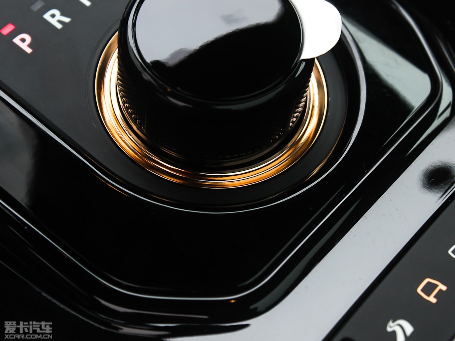 2013��٘O��(�M��) 2.0T 3�T�S������������