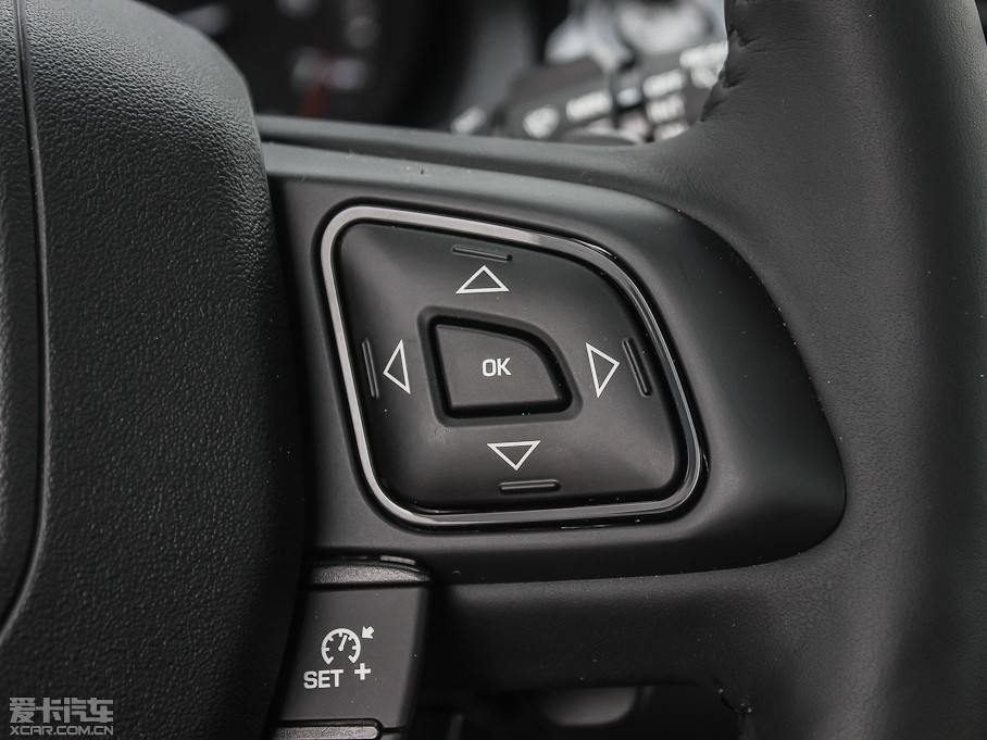 2013��٘O��(�M��) 2.0T 3�T�S������������