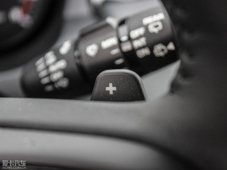 2013��٘O��(�M��) 2.0T 3�T�S������������