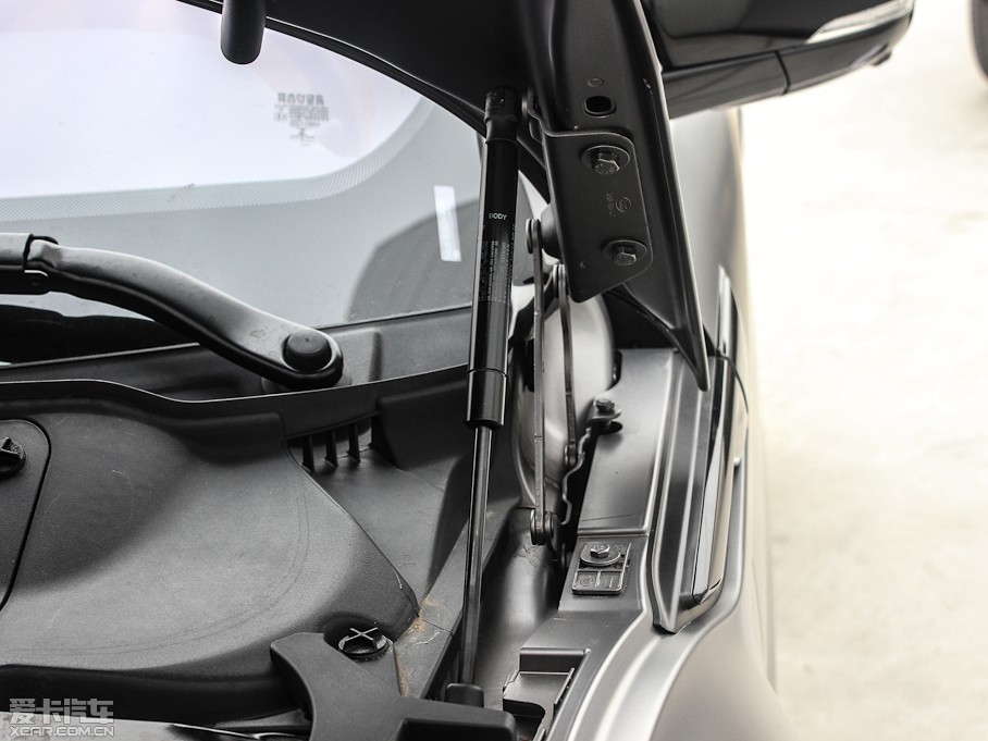 2013��٘O��(�M(j��n)��) 2.0T 3�T�S������������