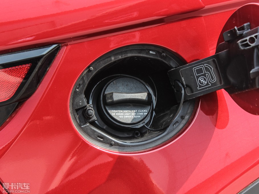 2013��٘O��(�M(j��n)��) 2.0T 5�Tҫ��(d��ng)��