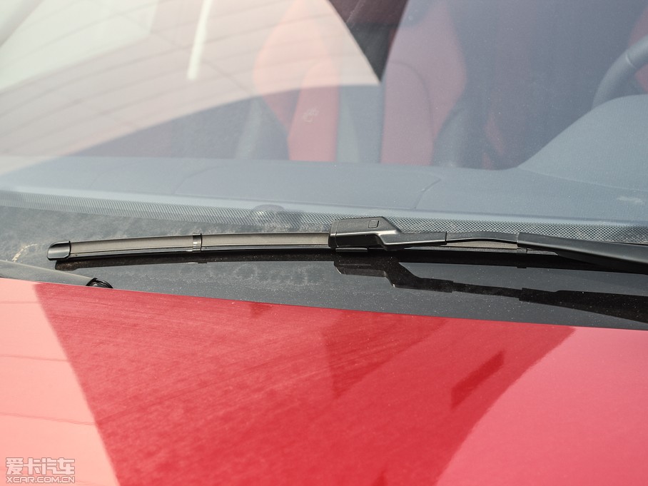 2013��٘O��(�M(j��n)��) 2.0T 5�Tҫ��(d��ng)��