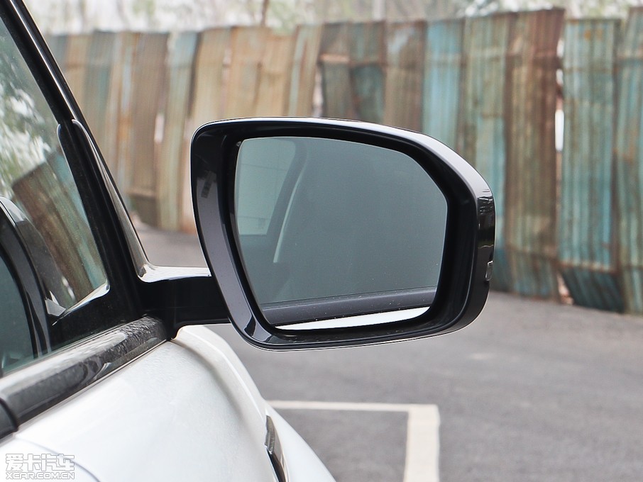 2013��٘O��(�M(j��n)��) 2.0T 5�Tҫ��(d��ng)��