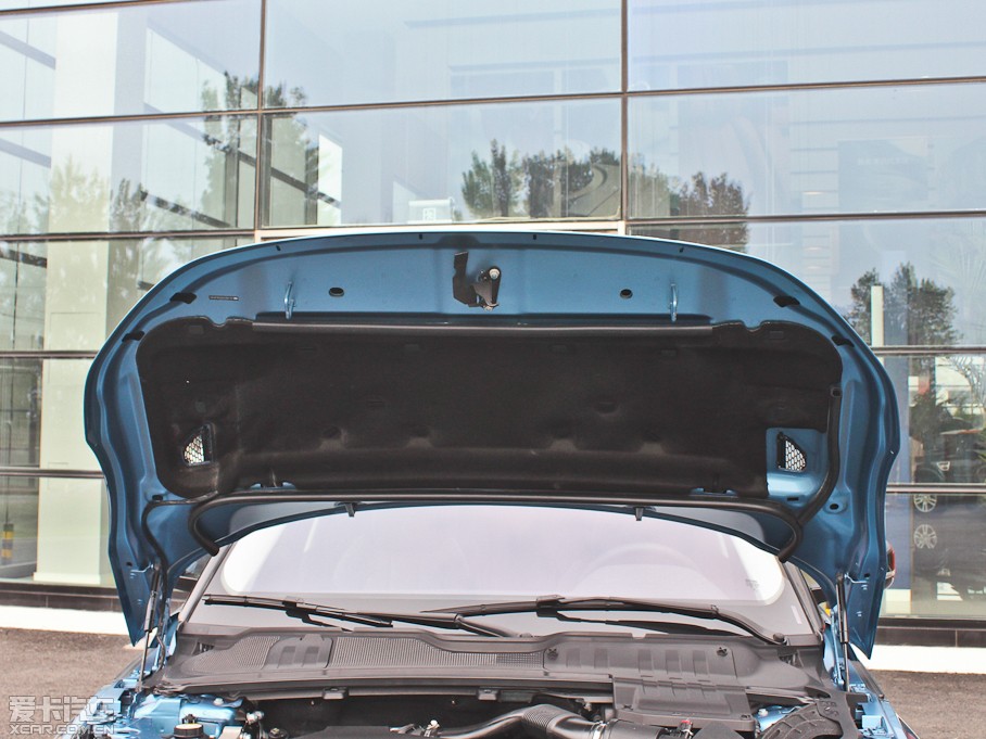 2013��٘O��(�M��) 2.0T 3�Tѣ�{������