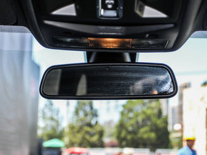 2013��2.0T 5�T�ڄ������� ܇�Ⱥ�ҕ�R