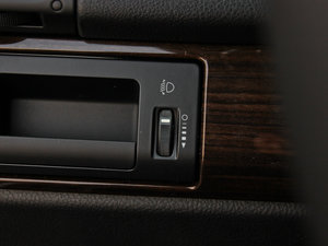 20132.0 Si4 SEͰ п؅^