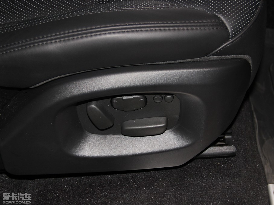 2014\(yn)(dng) 3.0 V6 SC HSE DYNAMIC