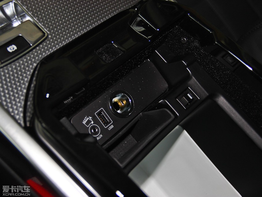 2014\ 3.0 V6 SC hЄ