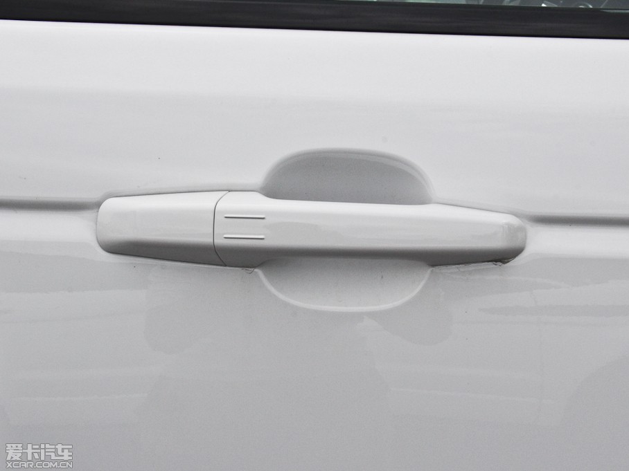 2014\(yn)(dng) 5.0 V8 SC hЄ(chung) Dynamic