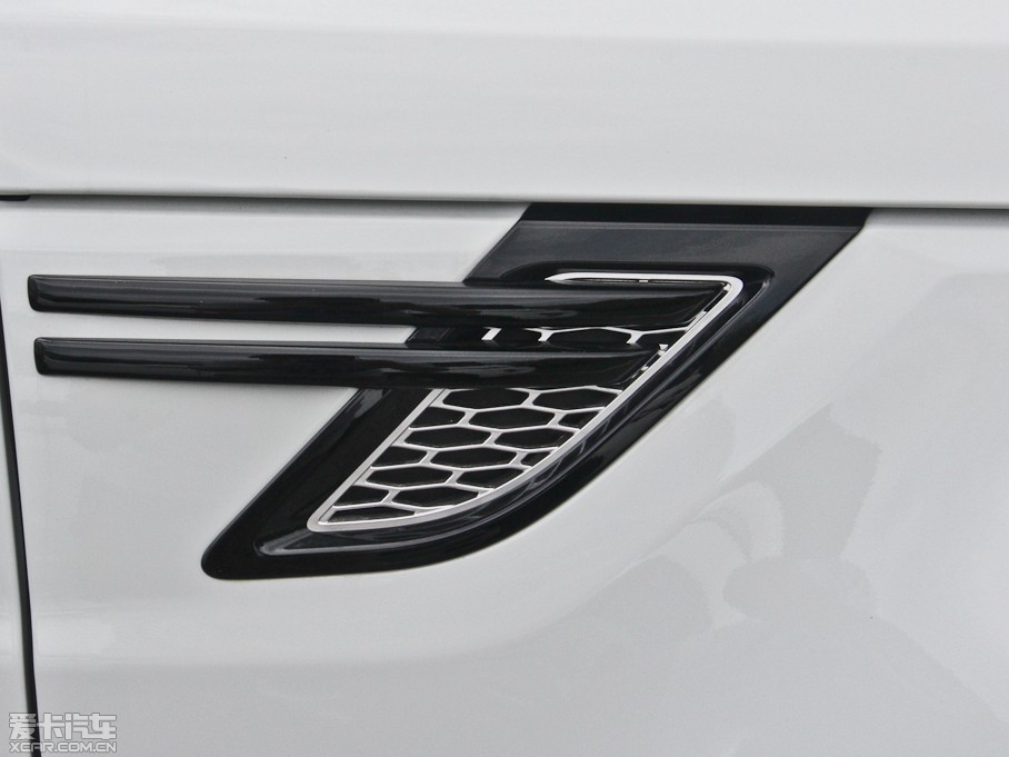 2014\(yn)(dng) 5.0 V8 SC hЄ(chung) Dynamic