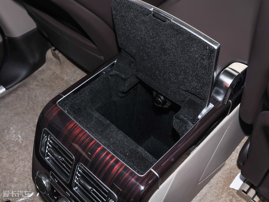 2014��� 3.0L V6 SC Vogue Se �������L��