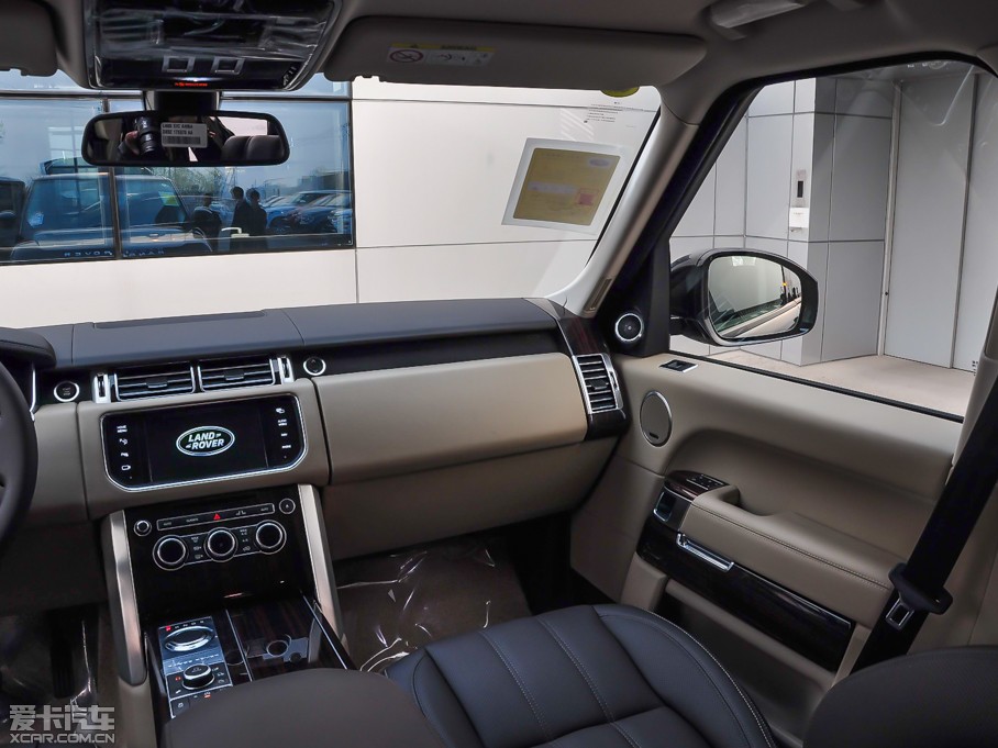 2014��� 3.0L V6 SC Vogue Se ��(chu��ng)�����L(zh��ng)��