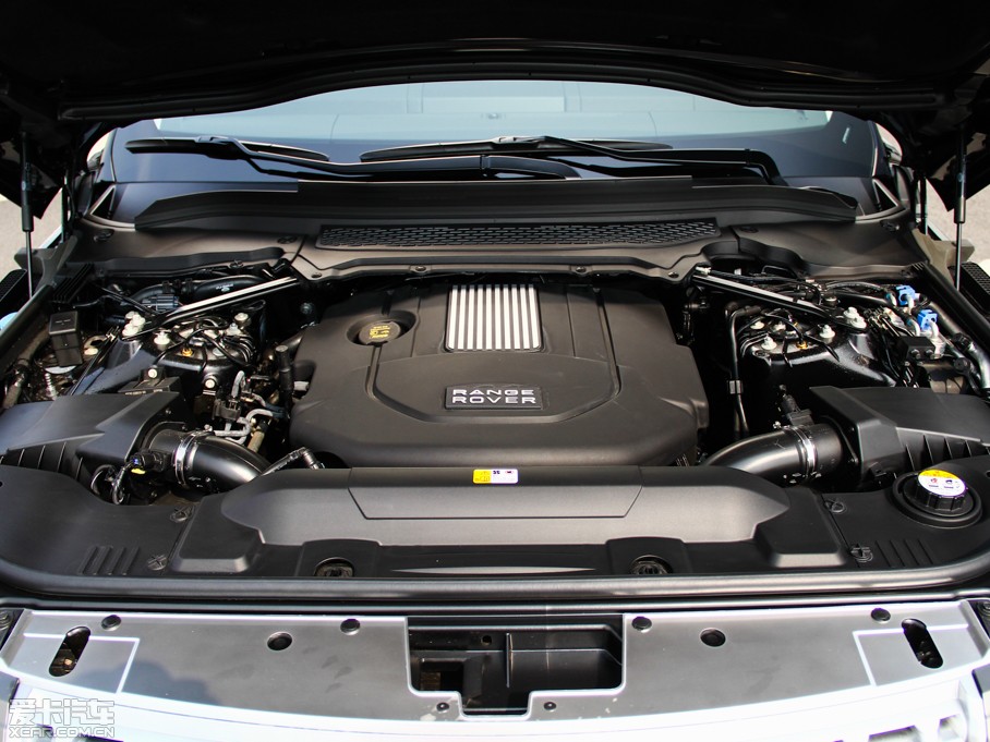 2014��� 3.0 TDV6 Vogue SE