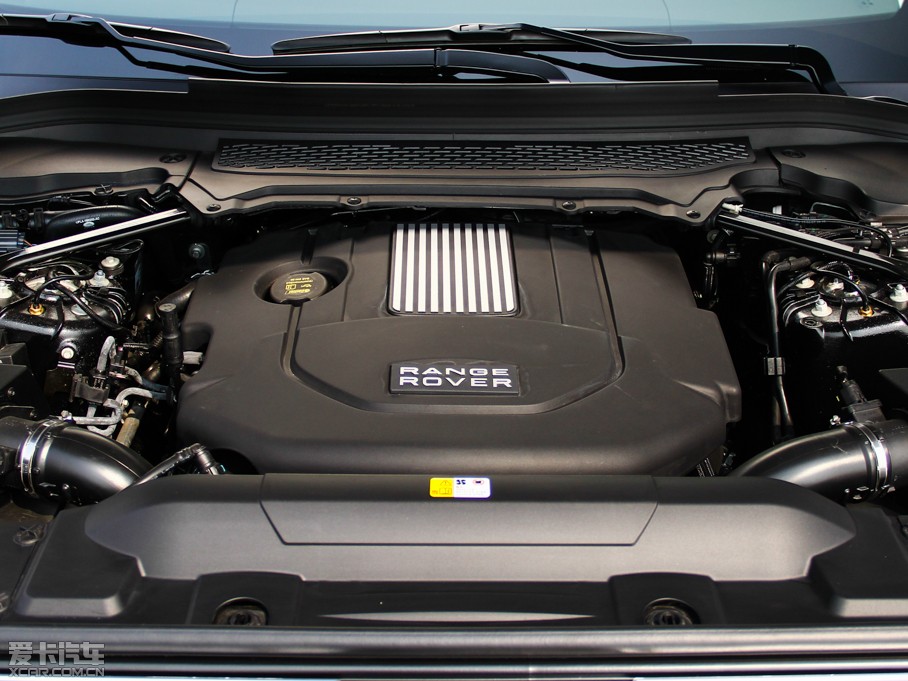 2014��� 3.0 TDV6 Vogue SE