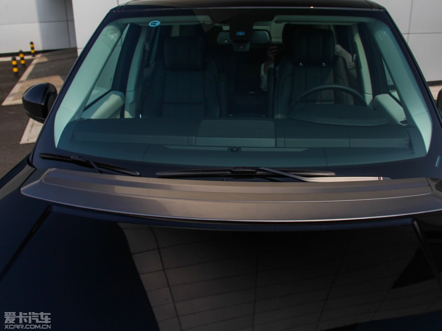 2014��� 3.0 TDV6 Vogue SE