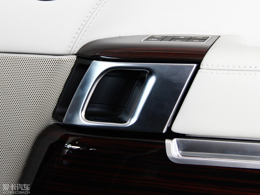 2014 3.0 TDV6 Vogue SE