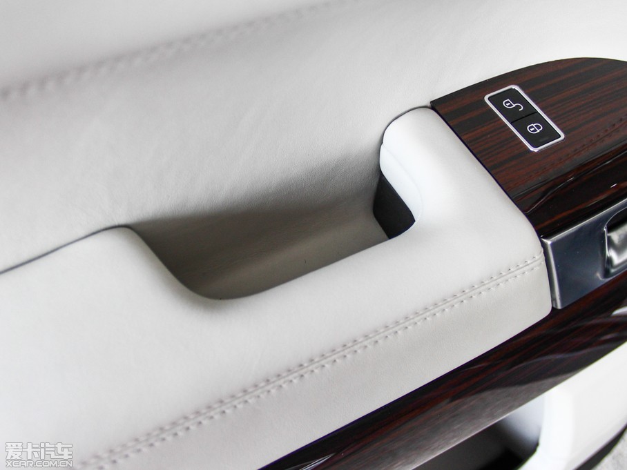 2014 3.0 TDV6 Vogue SE