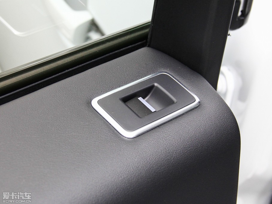 2014 Ŀ 3.0 V6 SC Vogue