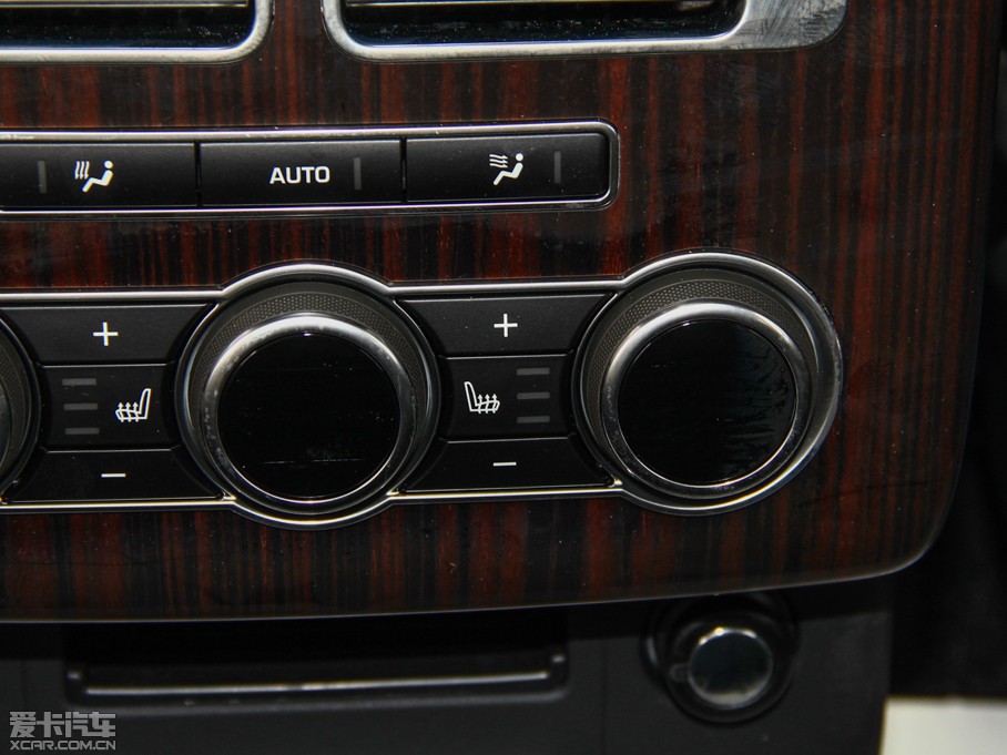 2014 Ŀ 3.0 V6 SC Vogue