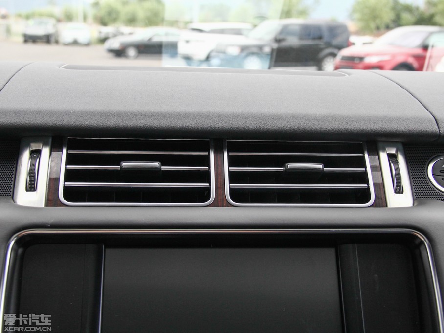 2014 Ŀ 3.0 V6 SC Vogue