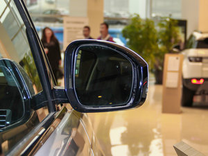 2014款3.0 V6 SC Vogue SE 细节外观