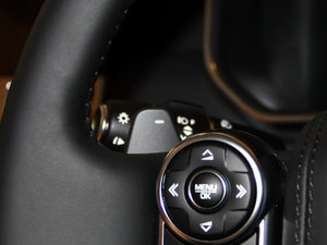 20143.0 V6 SC Vogue SE п؅^