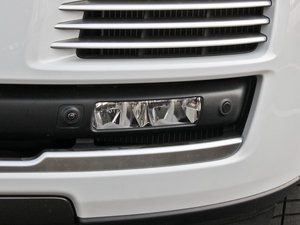 2014款5.0L V8 SC AB 尊崇创世加长版 前雾灯