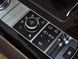 2014款3.0L V6 SC Vogue Se 创世加长版 中控区