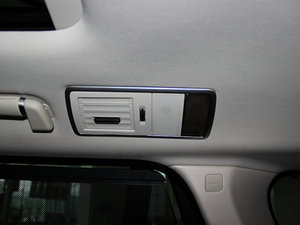 2014款3.0 V6 SC Vogue 空间座椅