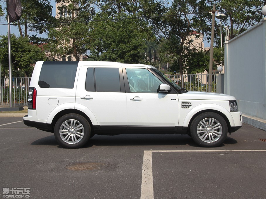 2014lF Ĵ 3.0 V6 SC SE