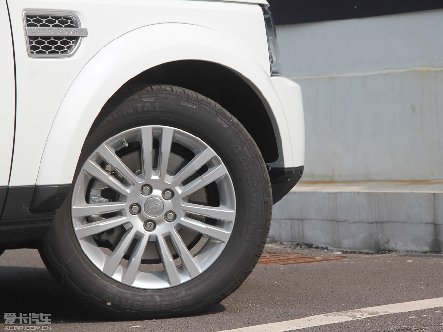 2014lF Ĵ 3.0 V6 SC SE