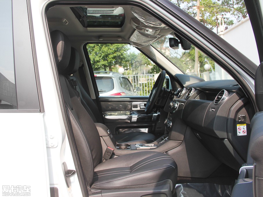 2014lF Ĵ 3.0 V6 SC SE