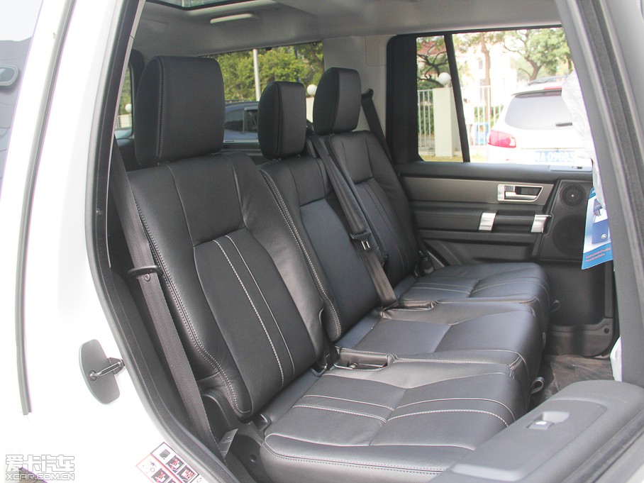 2014lF Ĵ 3.0 V6 SC SE