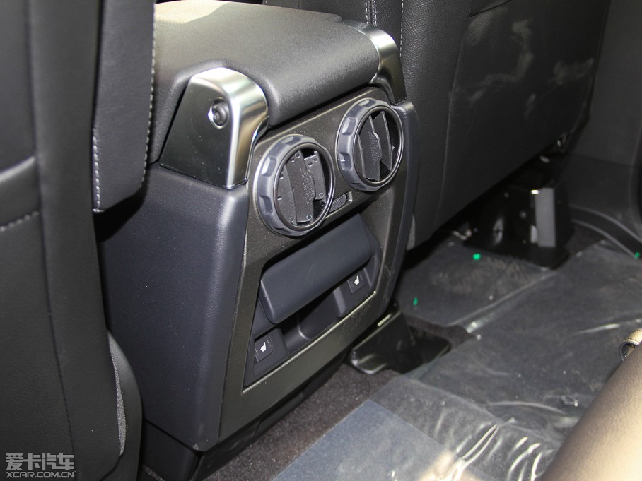 2014lF Ĵ 3.0 V6 SC SE