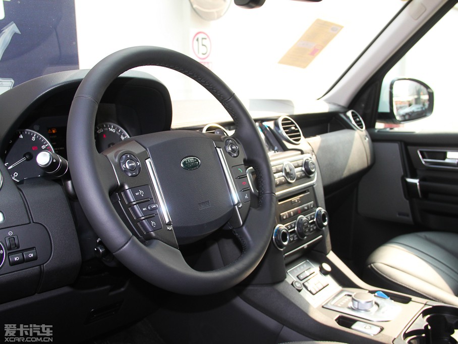 2014lF Ĵ 3.0 V6 SC SE