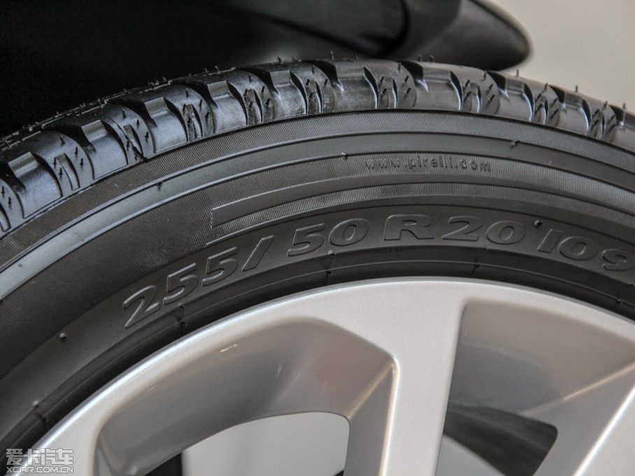 2014lF Ĵ 3.0 V6 SC HSE Luxury