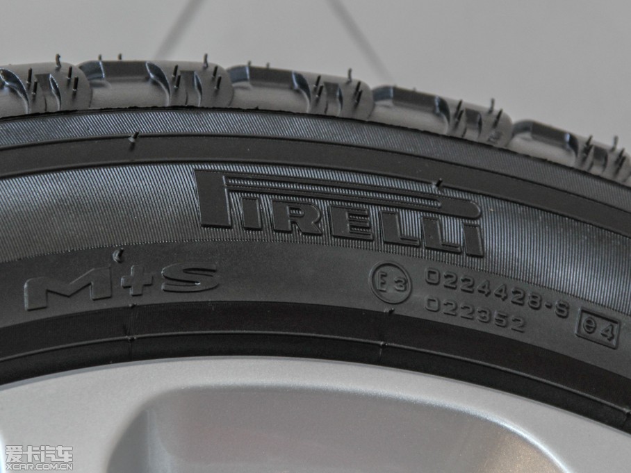 2014lF Ĵ 3.0 V6 SC HSE Luxury