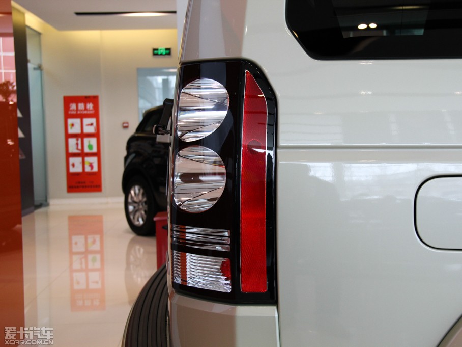 2014lF Ĵ 3.0 V6 SC HSE Luxury