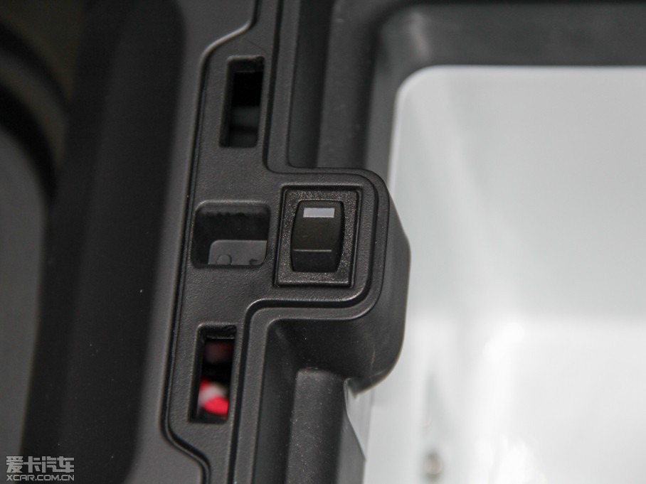 2014lF Ĵ 3.0 V6 SC HSE Luxury