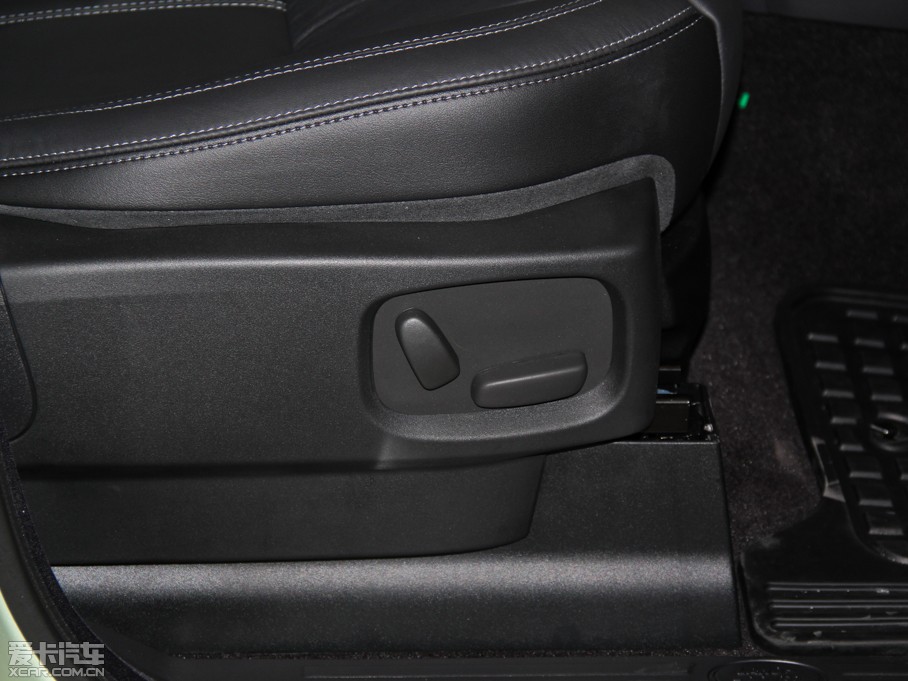 2014lF Ĵ 3.0 V6 SC HSE Luxury