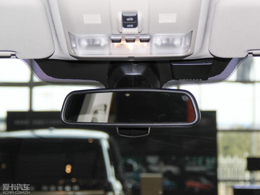 2014lF Ĵ 3.0 V6 SC HSE Luxury