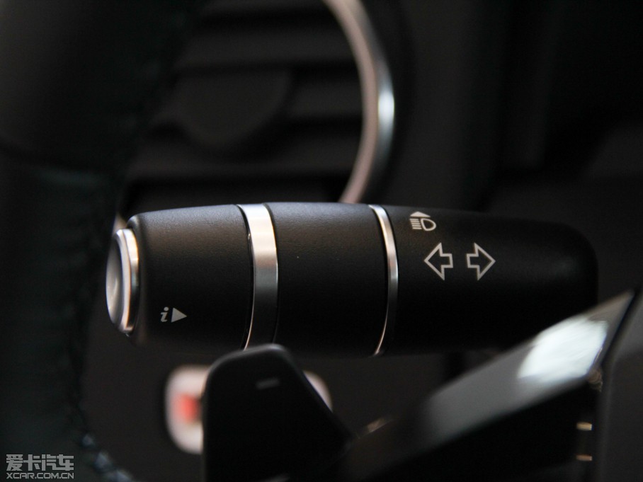 2014lF Ĵ 3.0 V6 SC HSE Luxury